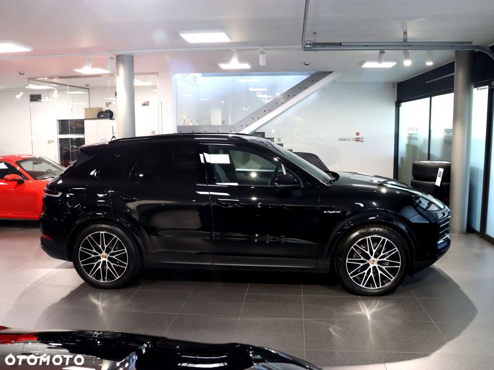 Porsche Cayenne E-Hybrid PHEV - 6