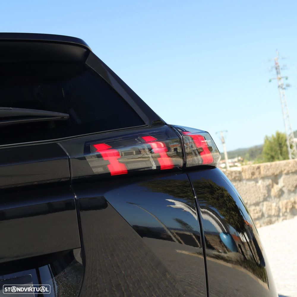 Peugeot 2008 1.2 PureTech Allure Pack EAT8 - 12