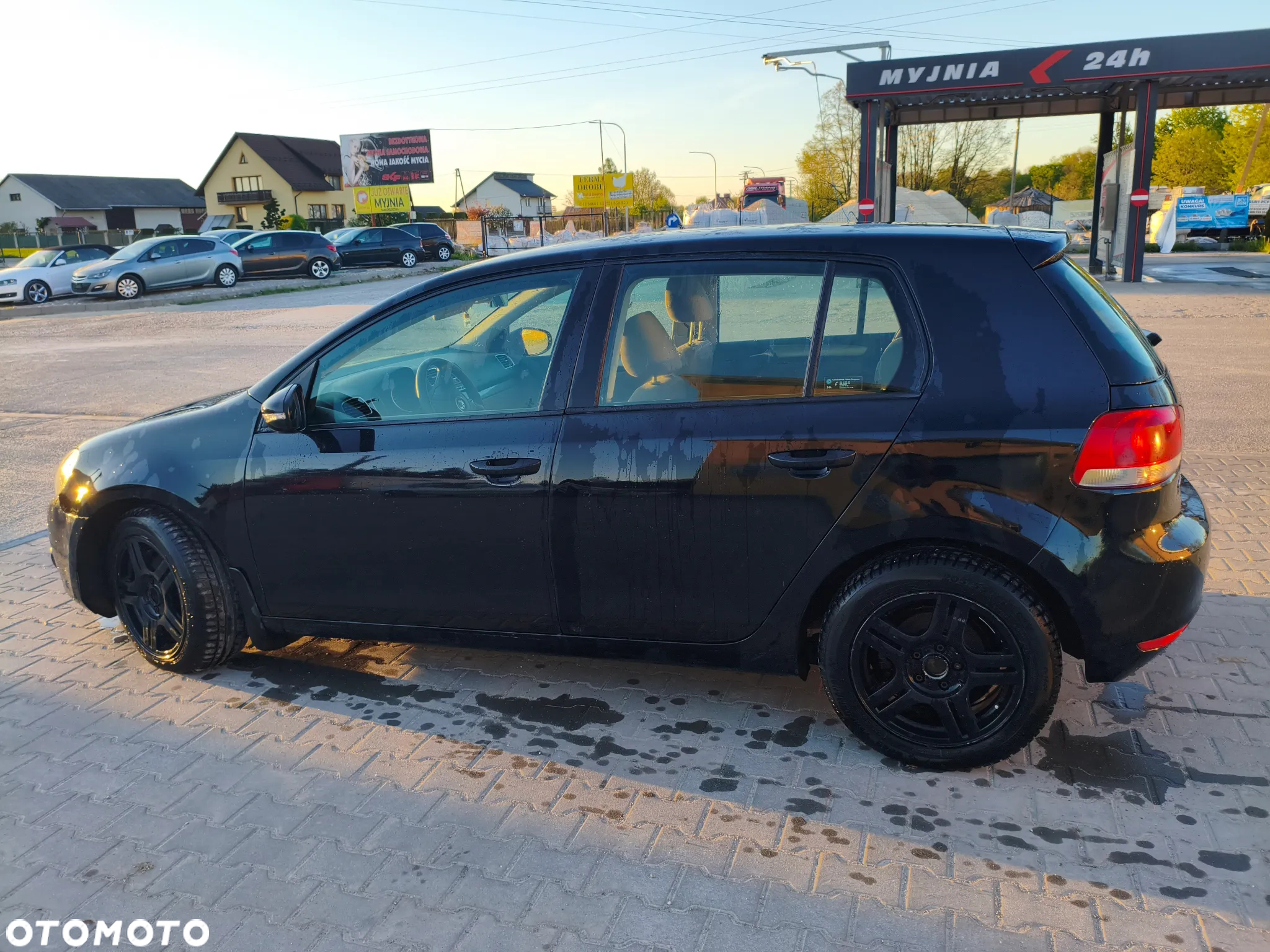 Volkswagen Golf VI 1.6 TDI Comfortline - 8