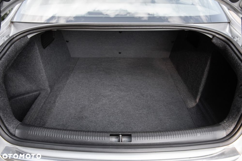 Audi A4 Limousine 1.6 - 24