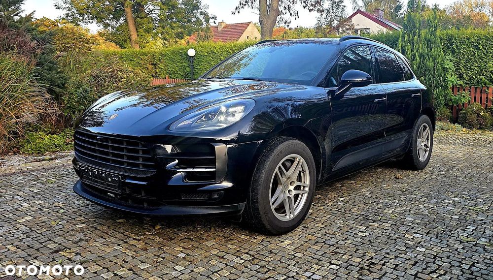 Porsche Macan Standard - 1