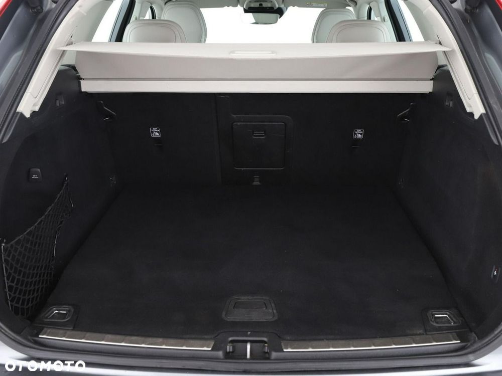Volvo XC 60 - 22