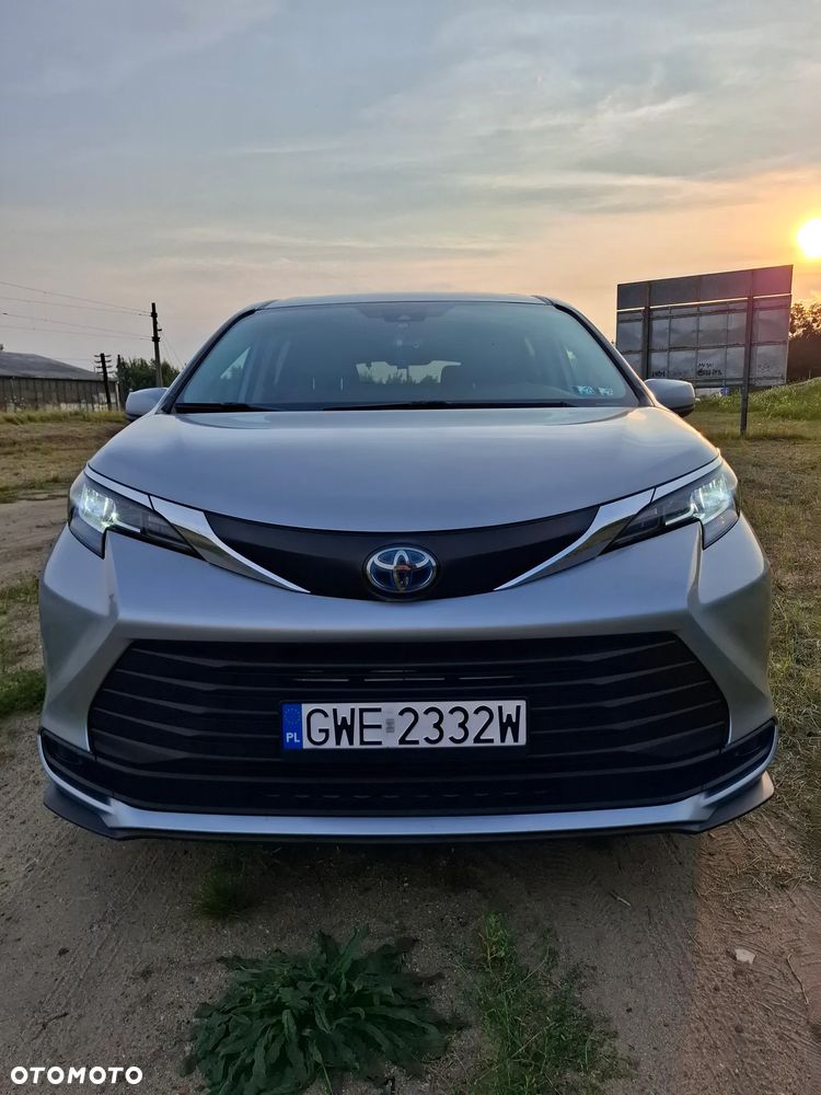 Toyota Sienna - 27
