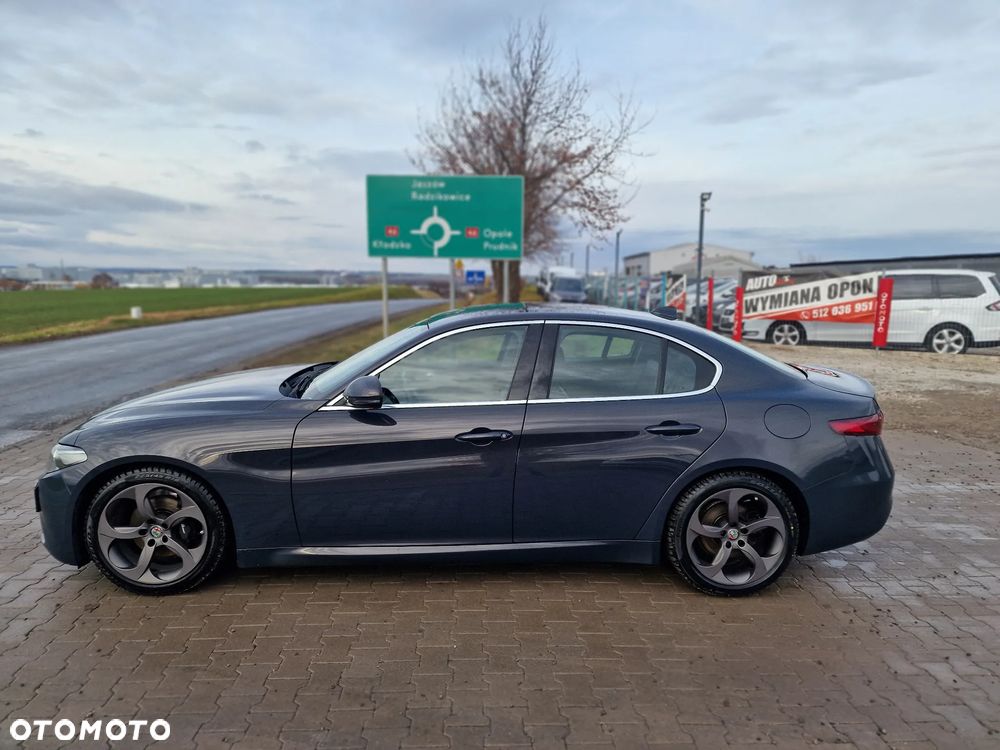 Alfa Romeo Giulia 2.2 D Turbo Super - 15