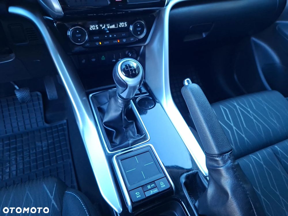 Mitsubishi Eclipse Cross 1.5 T GPF Intense - 28