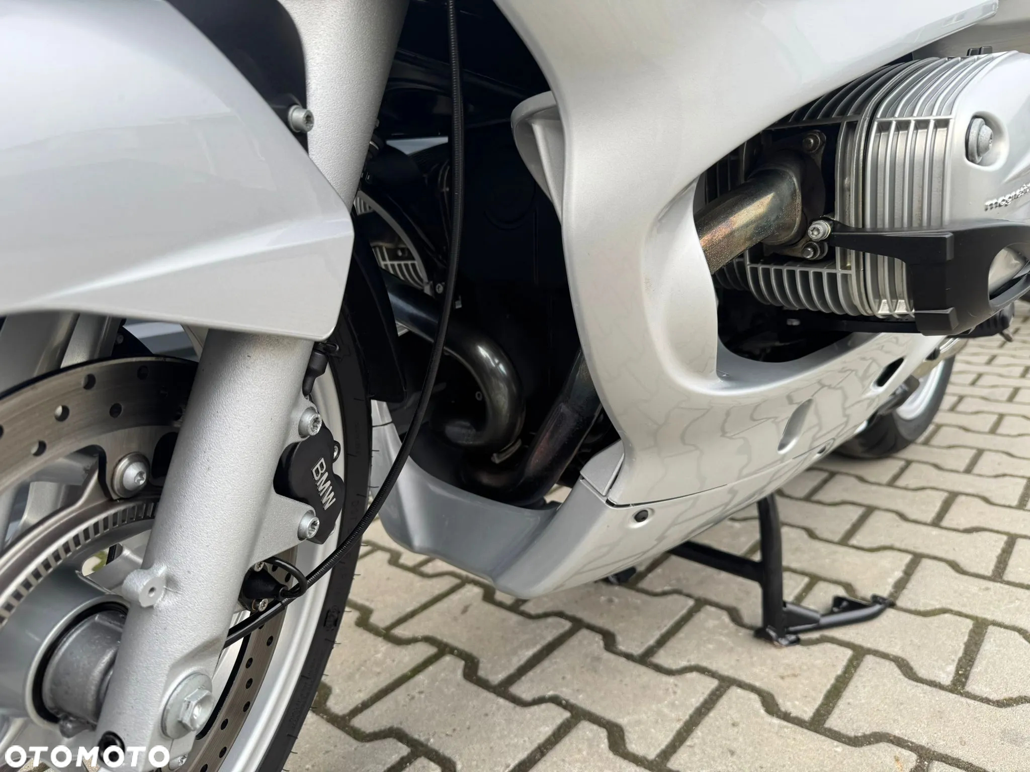 BMW R - 19