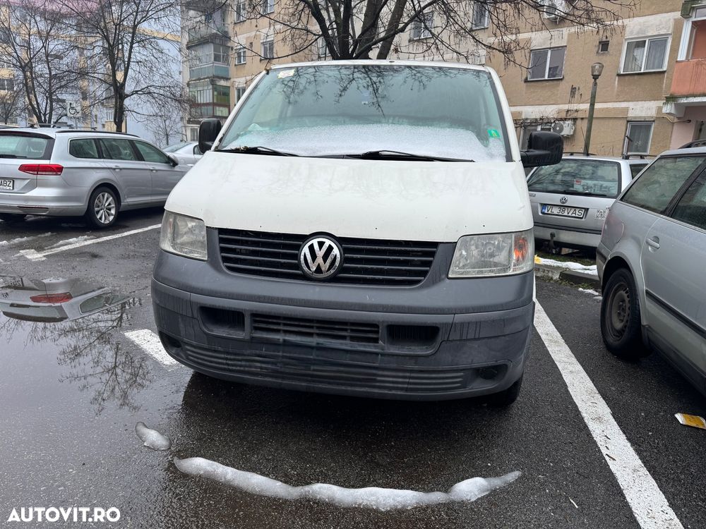 Volkswagen Transporter - 1