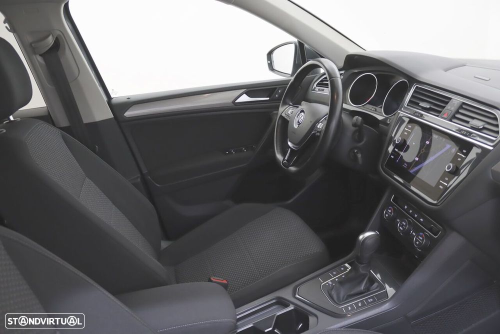VW Tiguan Allspace 2.0 TDI Confortline DSG - 5
