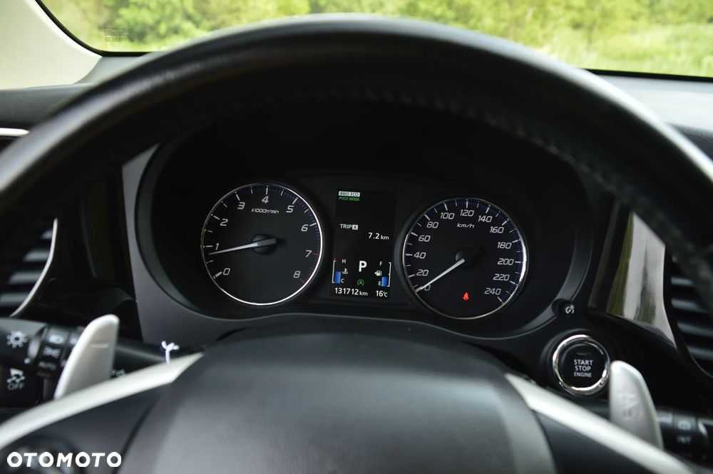 Mitsubishi Outlander 2.0 Intense + Navi 4WD CVT - 11