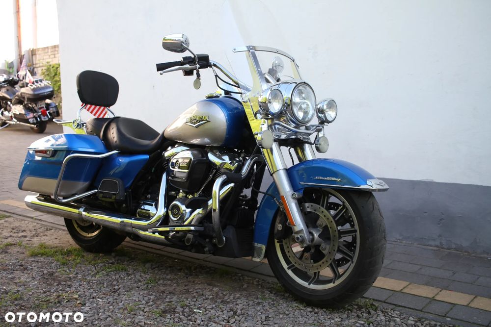 Harley-Davidson Touring Road King - 11