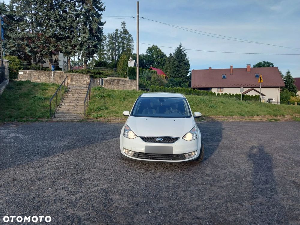 Ford Galaxy - 11