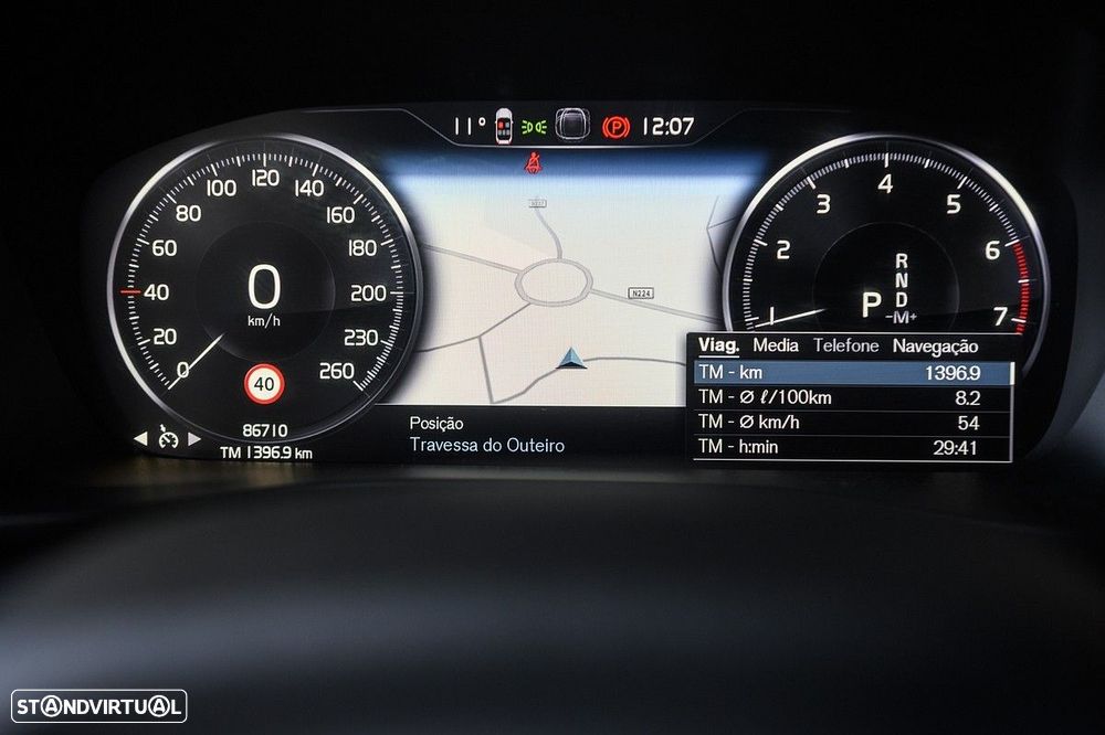 Volvo XC 40 1.5 T2 Plus Dark Auto - 36