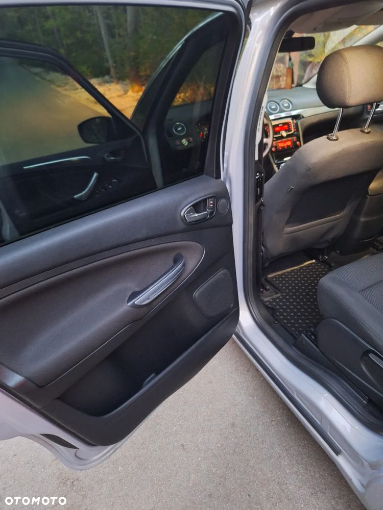 Ford S-Max 2.0 TDCi Titanium - 19