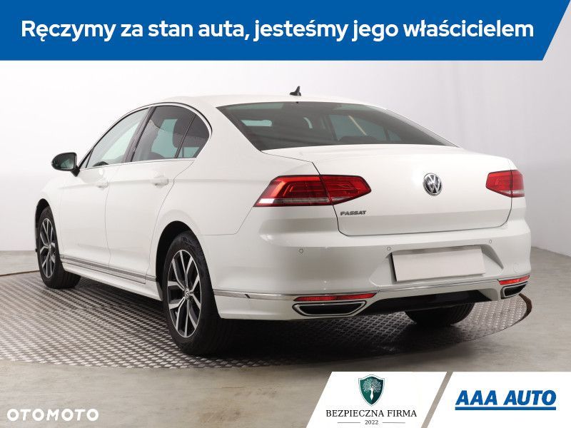 Volkswagen Passat - 5