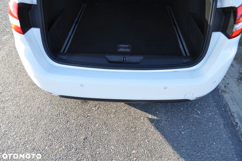 Peugeot 308 BlueHDi FAP 130 Stop & Start Style - 17