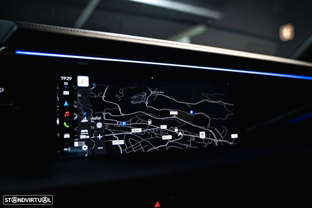 Porsche Macan Electric - 14