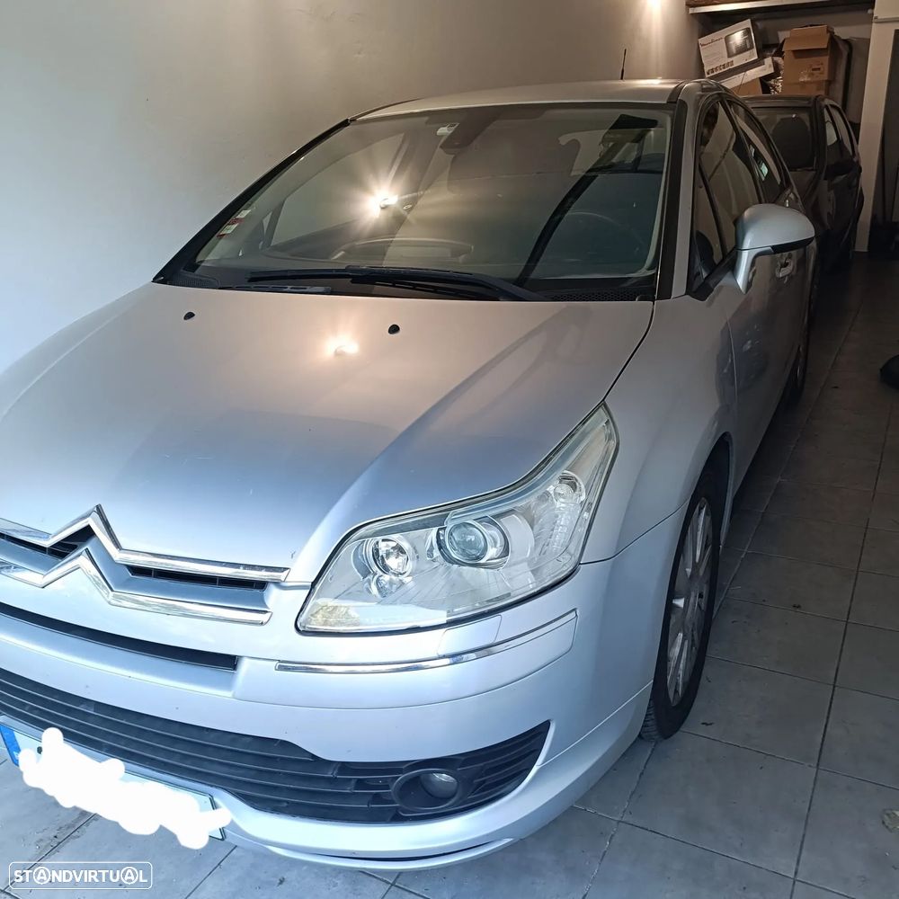 Citroën C4 1.6 HDi 110 Exclusive - 2
