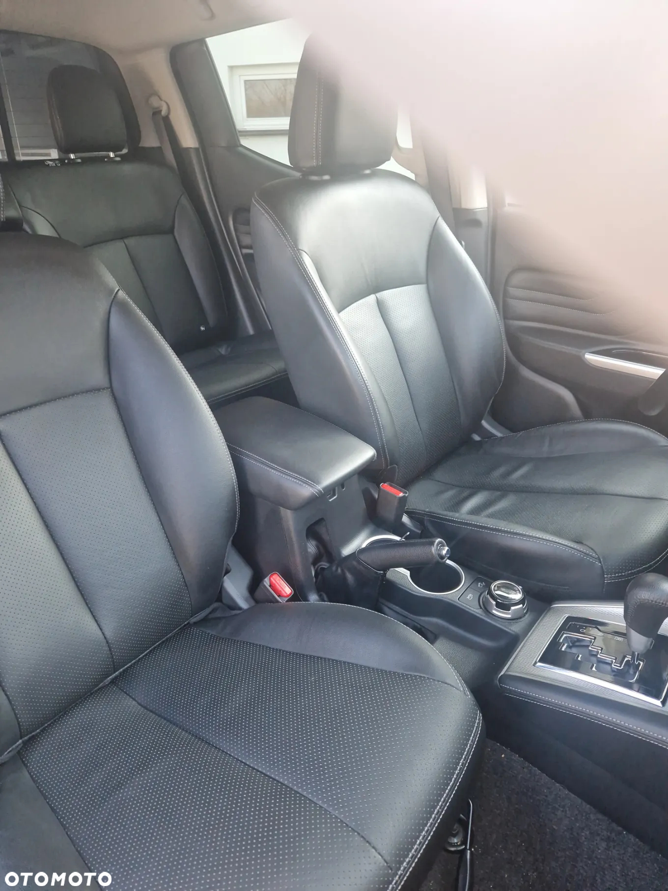 Mitsubishi L200 2.2 d DC Instyle Plus - 21