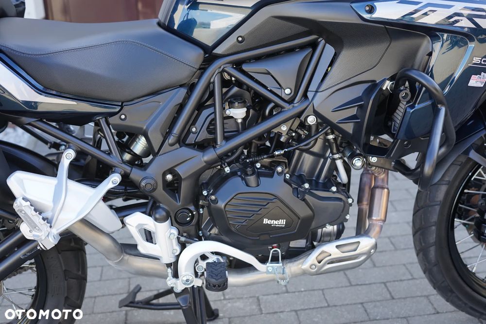 Benelli TRK 502X - 10