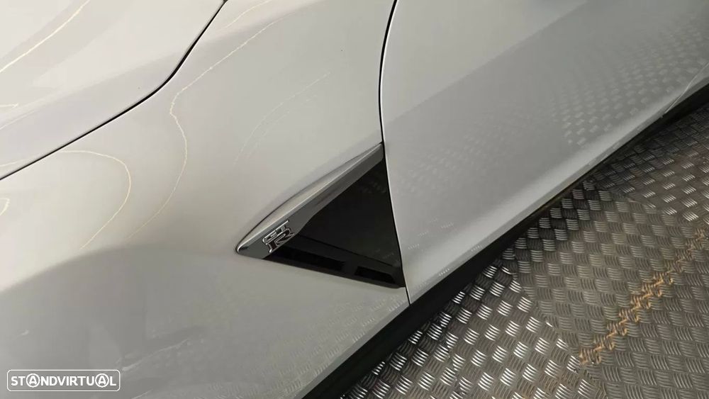 Nissan GT-R 3.8 V6 Pack Prestige - 29