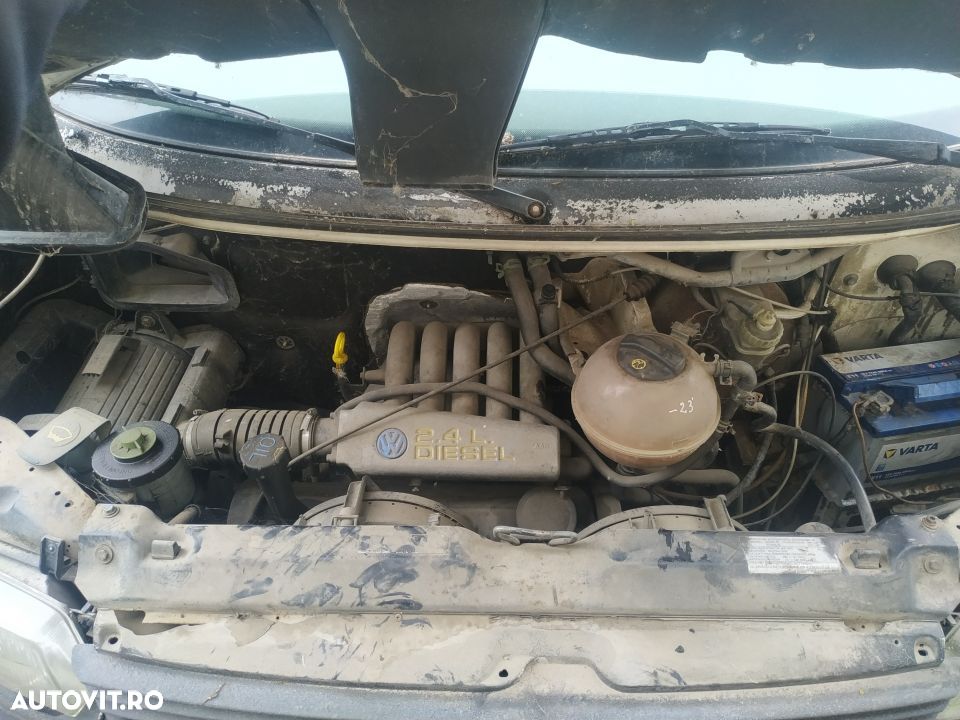 Dezmembrari  VW TRANSPORTER Mk 4 / T4  1990  > 2003 2.4 D Motorina - 7