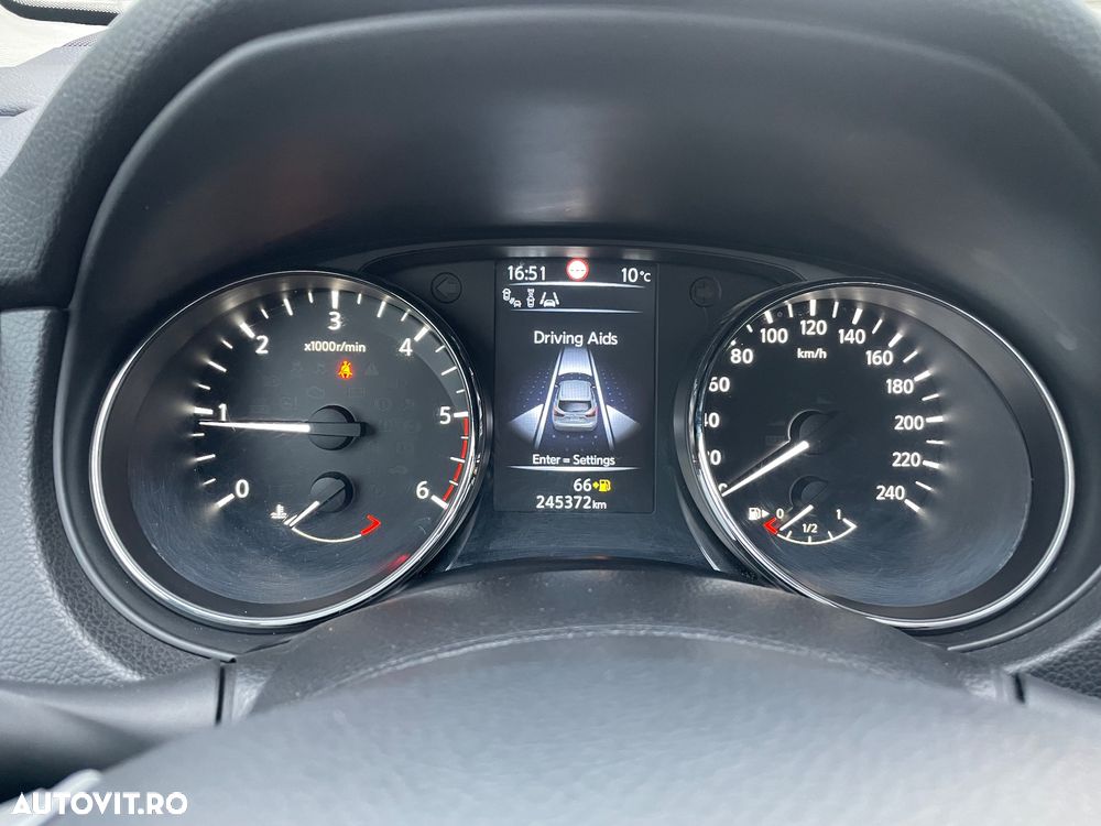 Nissan Qashqai - 23