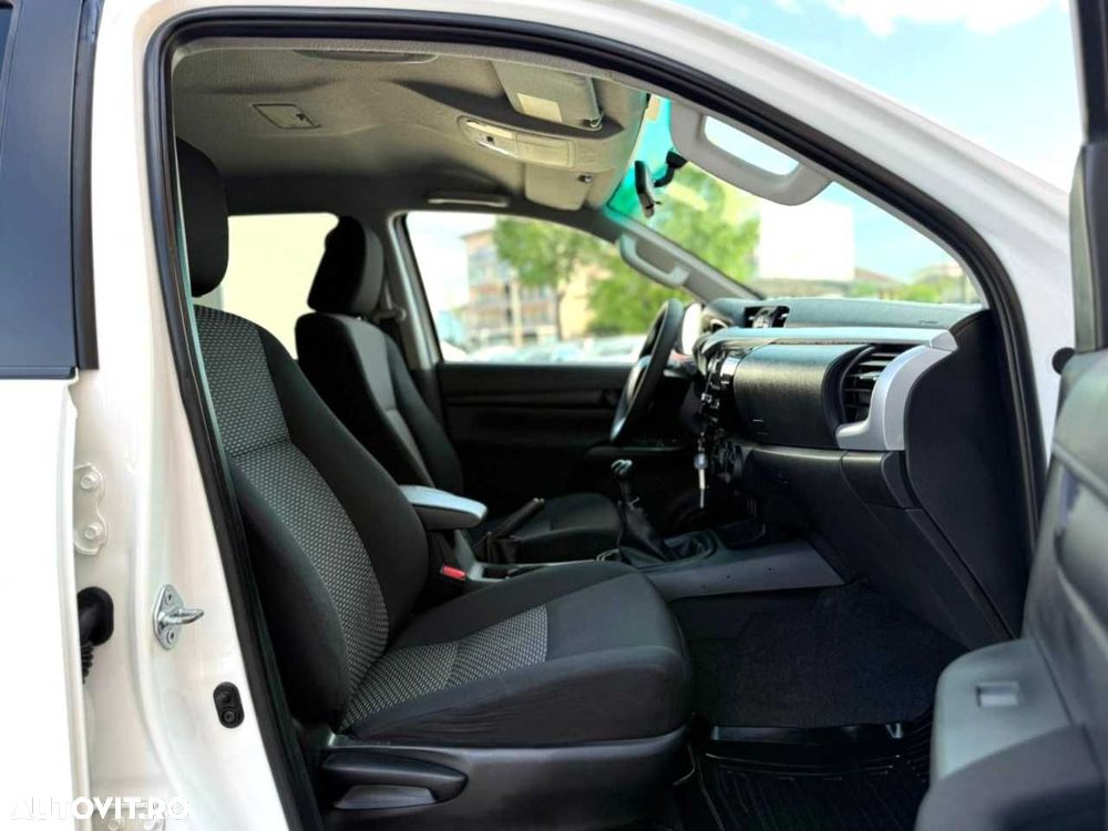 Toyota Hilux - 18
