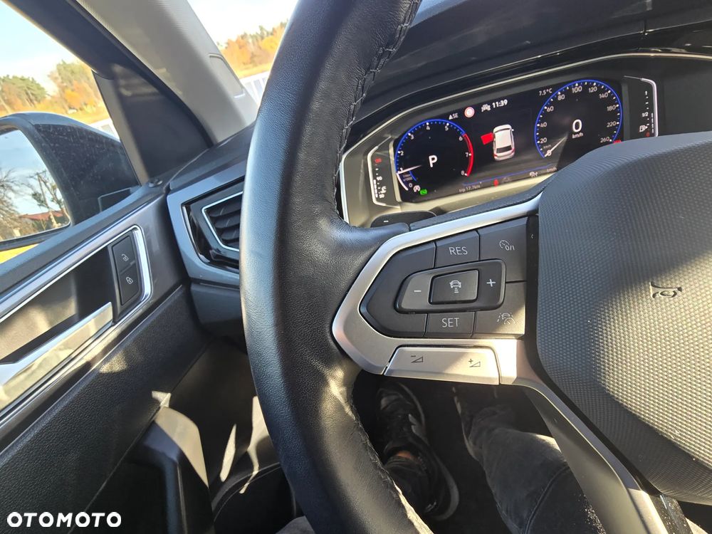 Volkswagen Polo 1.0 TSI DSG Highline - 24