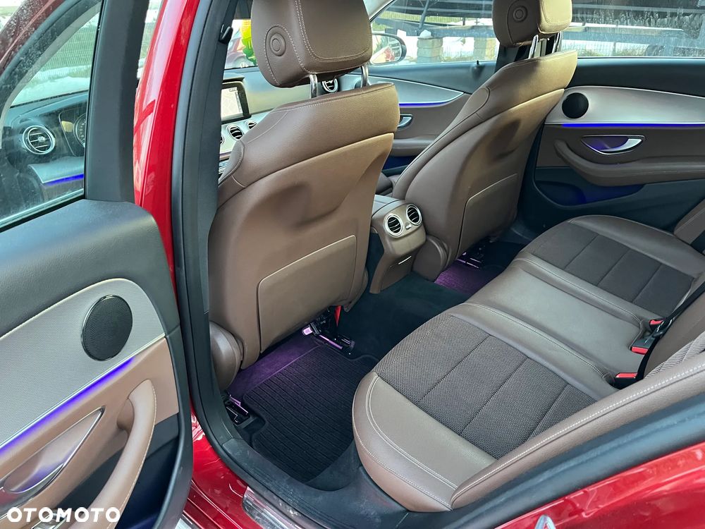 Mercedes-Benz Klasa E 200 d 9G-TRONIC - 15