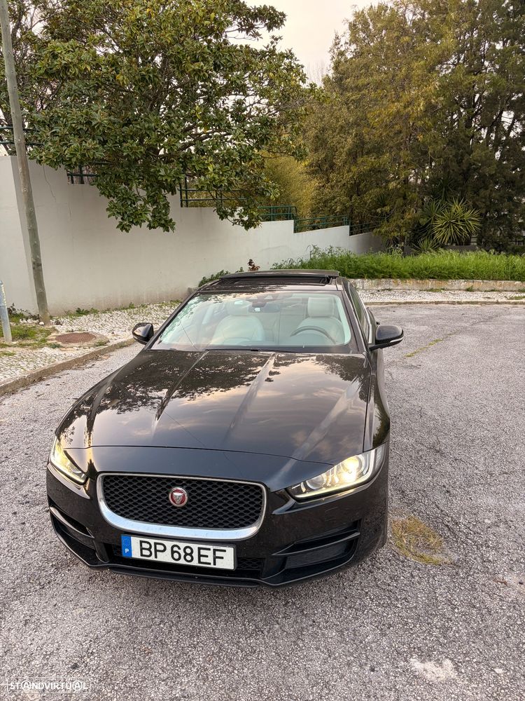 Jaguar XE 2.0 D Prestige Aut. - 35