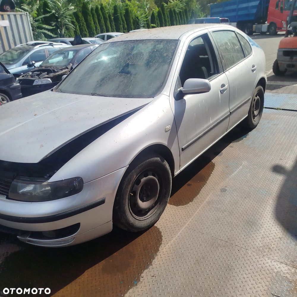 Seat Leon 1  na części . - 2