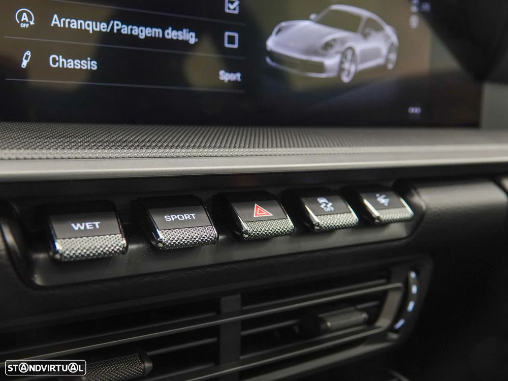 Porsche 911 (992) Carrera PDK - 37
