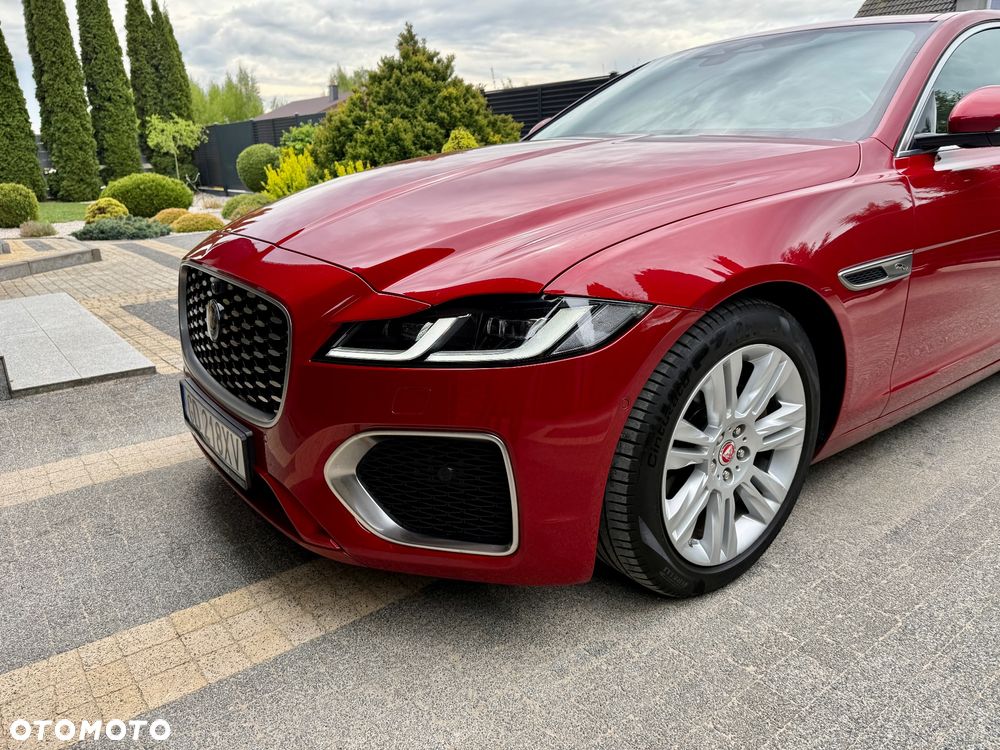 Jaguar XF 2.0 D200 mHEV AWD HSE - 5