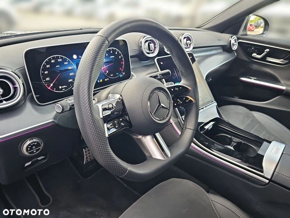Mercedes-Benz Klasa C 200 4Matic 9G-TRONIC AMG Line - 15