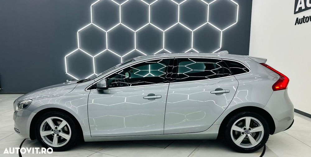Volvo V40 D2 ECO Summum - 35