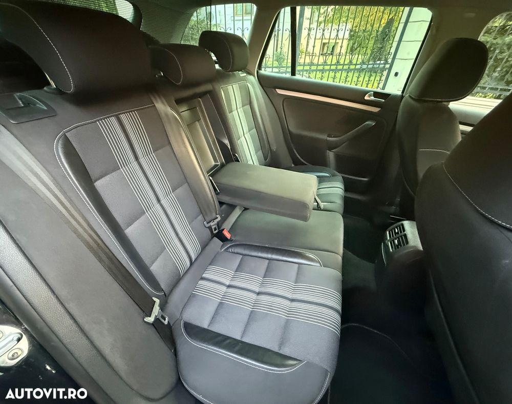 Volkswagen Golf 1.6 TDI DPF MATCH - 26