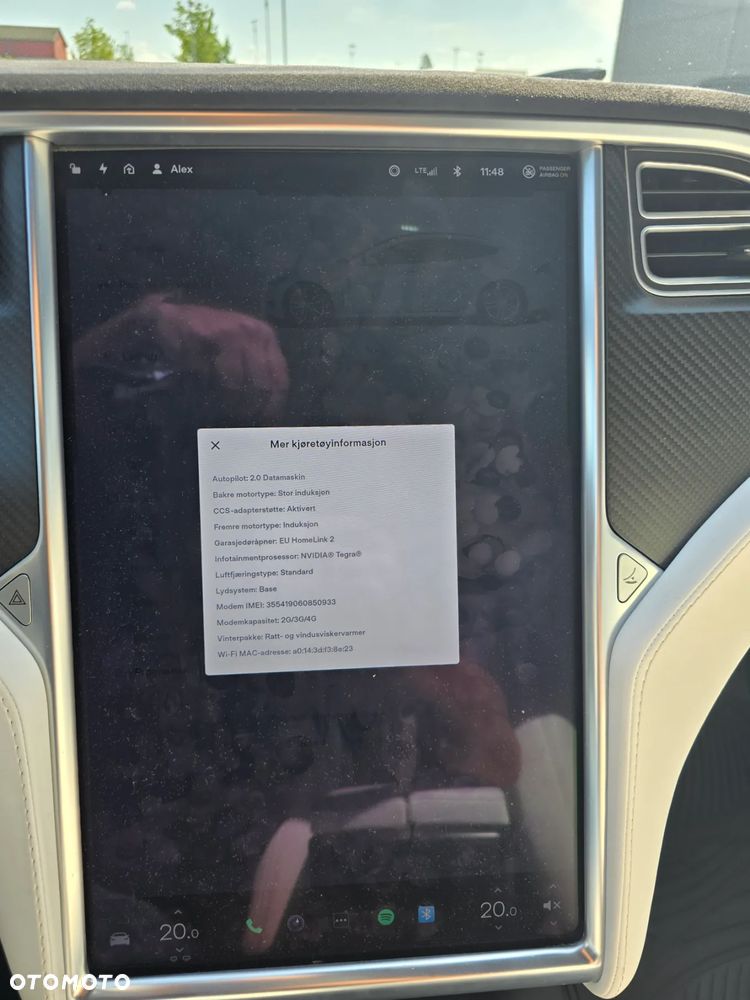 Tesla Model S Performance - 28