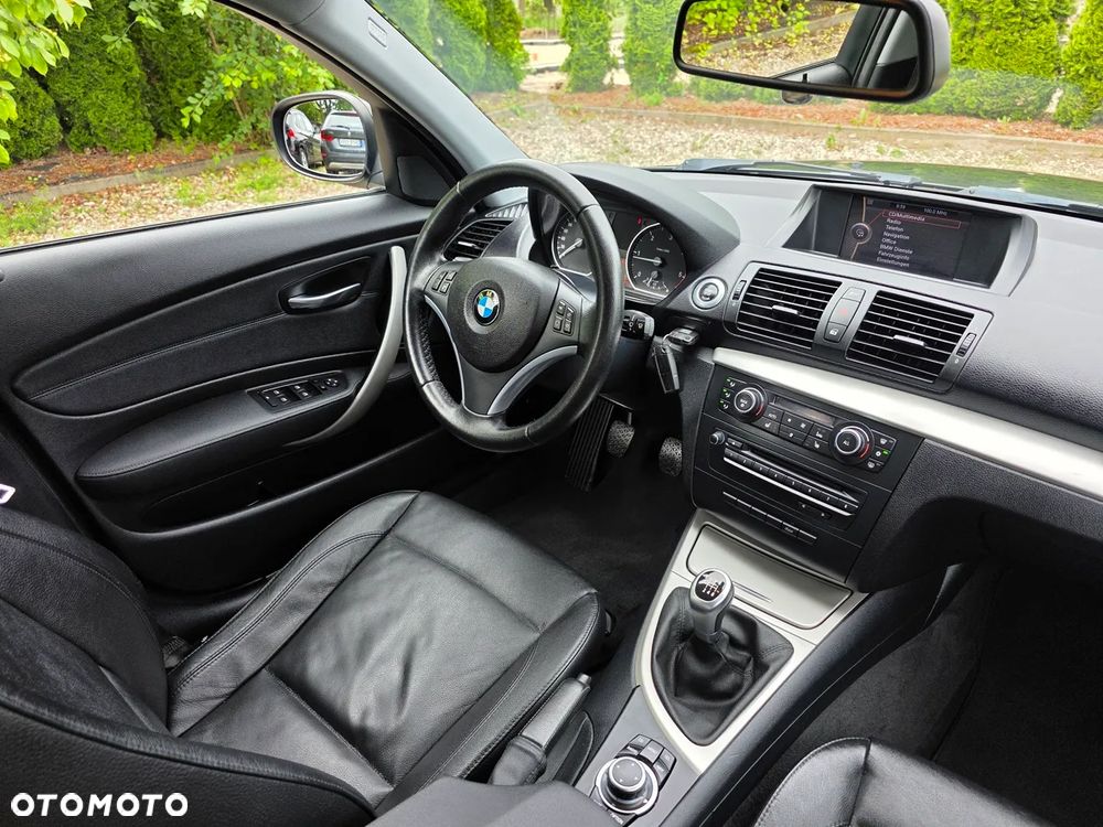 BMW Seria 1 120d DPF Edition Sport - 25