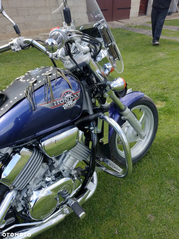 Honda VF - 7