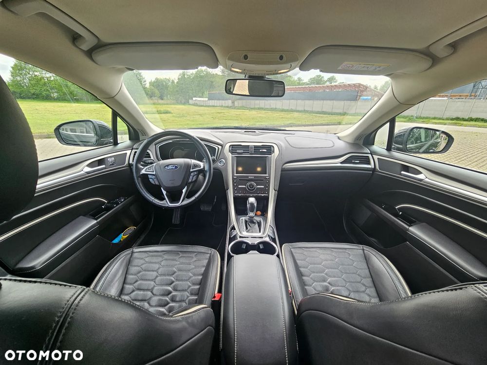 Ford Mondeo Vignale 2.0 EcoBoost - 10