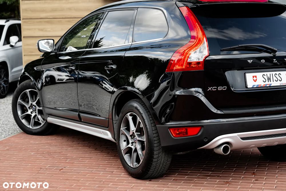 Volvo XC 60 D5 AWD RDesign - 13