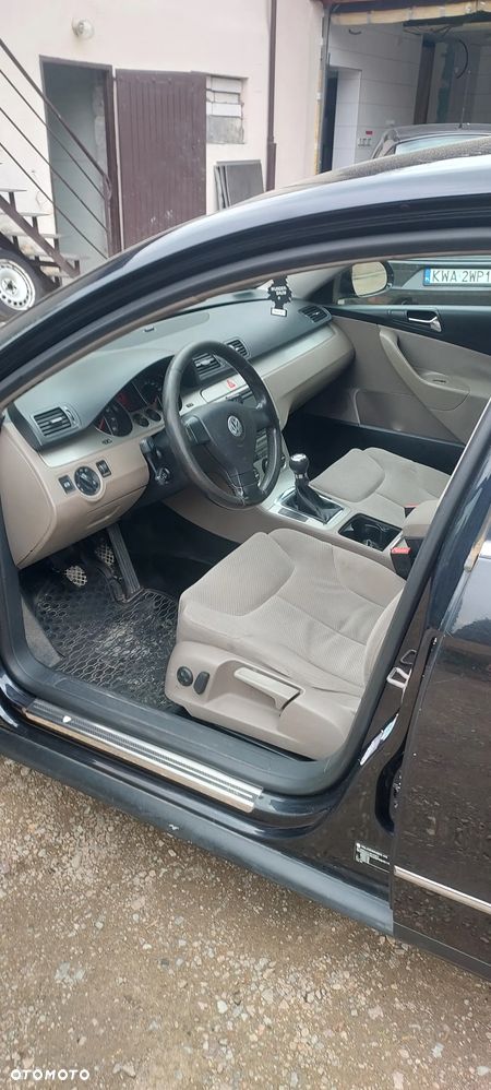 Volkswagen Passat 1.8 TSI Comfortline - 5