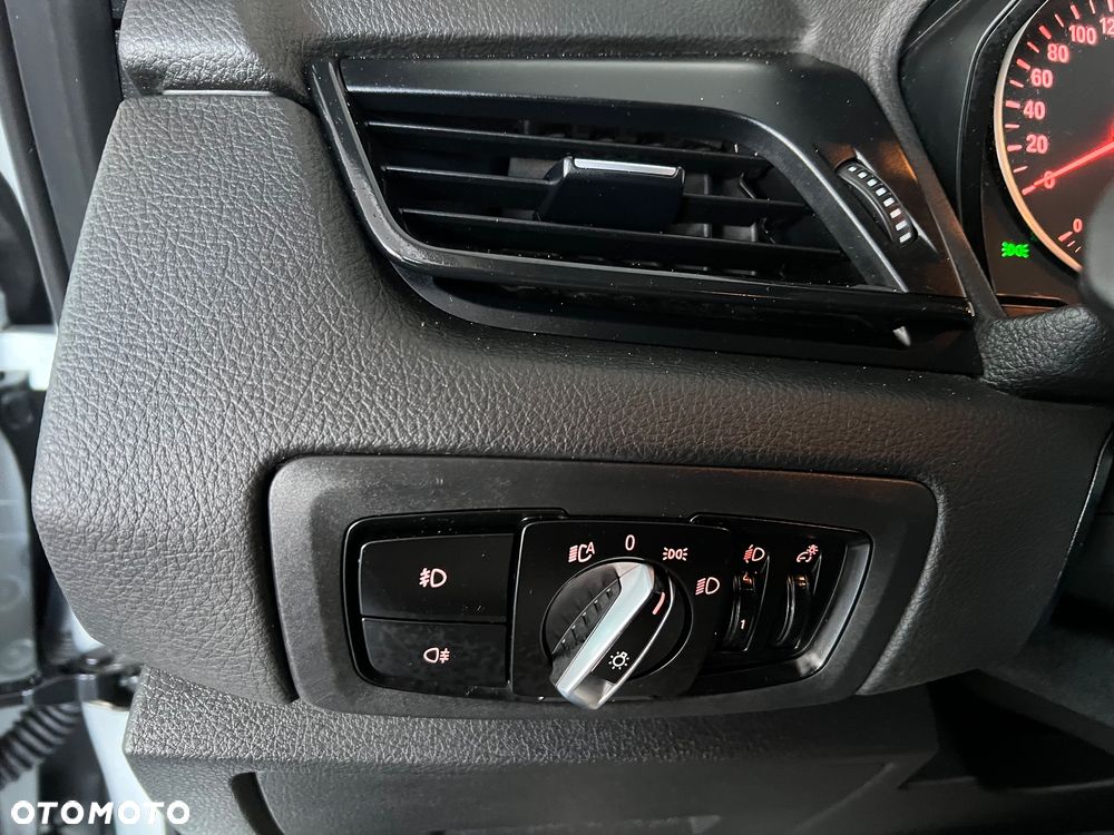 BMW Seria 2 218d Sport-Aut Luxury Line - 39