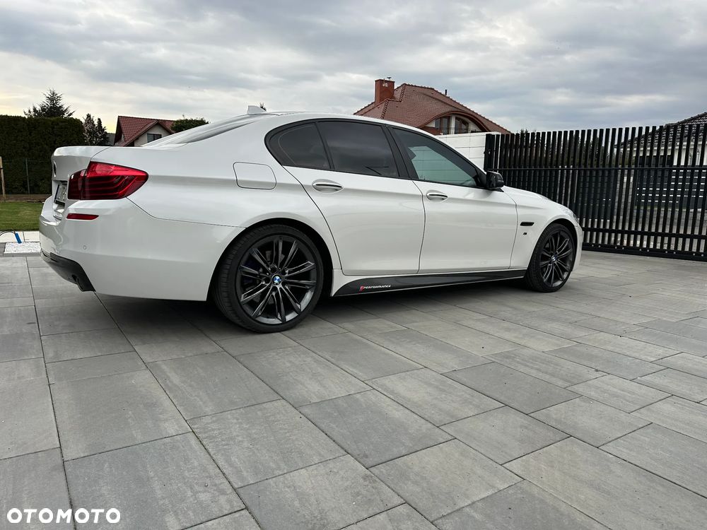 BMW Seria 5 535d xDrive - 15