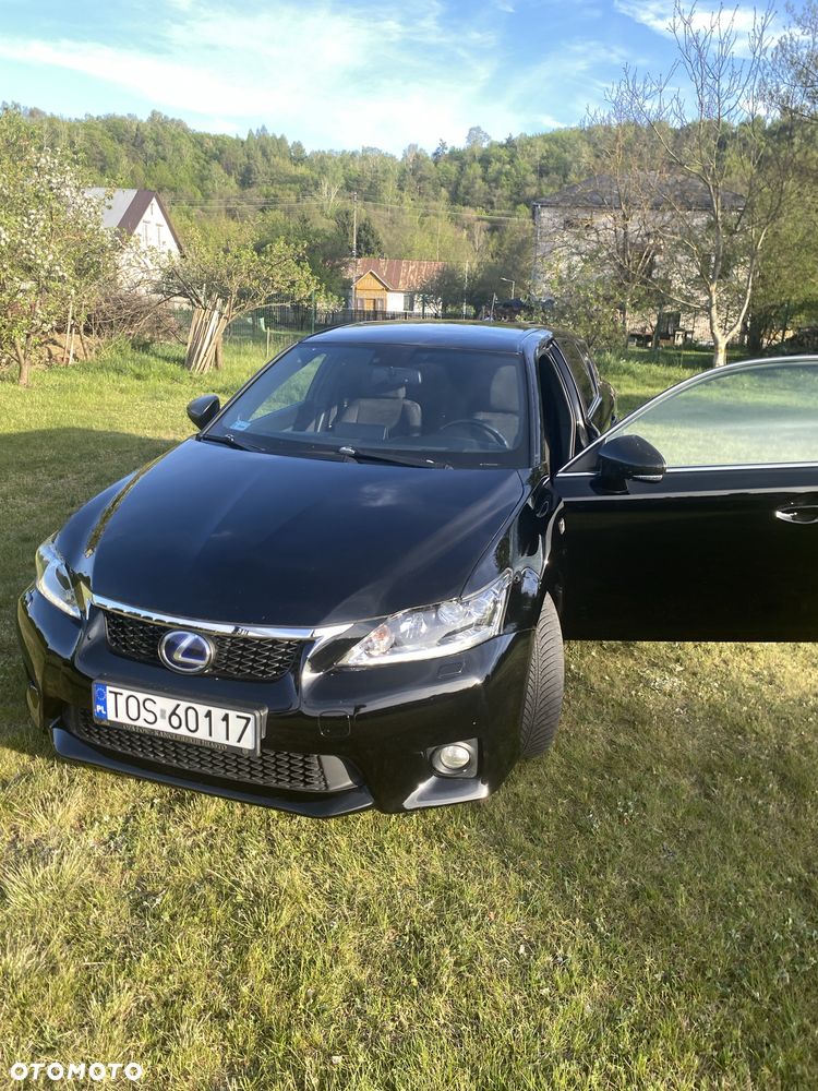 Lexus CT - 2
