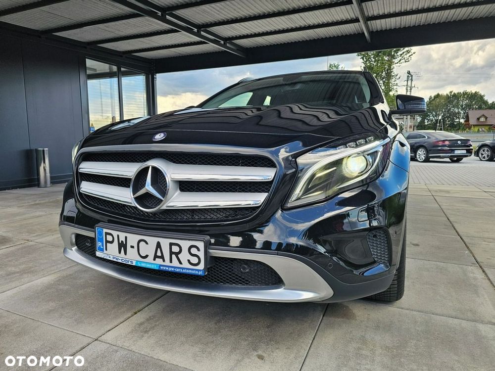 Mercedes-Benz GLA - 7