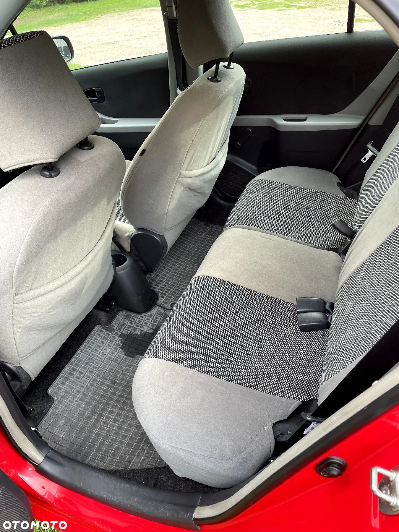 Toyota Yaris 1.0 Luna A/C - 5