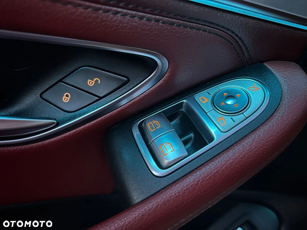 Mercedes-Benz Klasa C 300 Coupe 7G-TRONIC AMG Line - 19