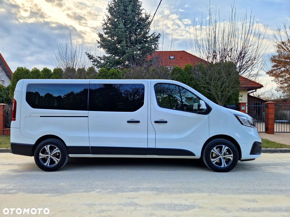 Renault Trafic 2.0 dCi - 13