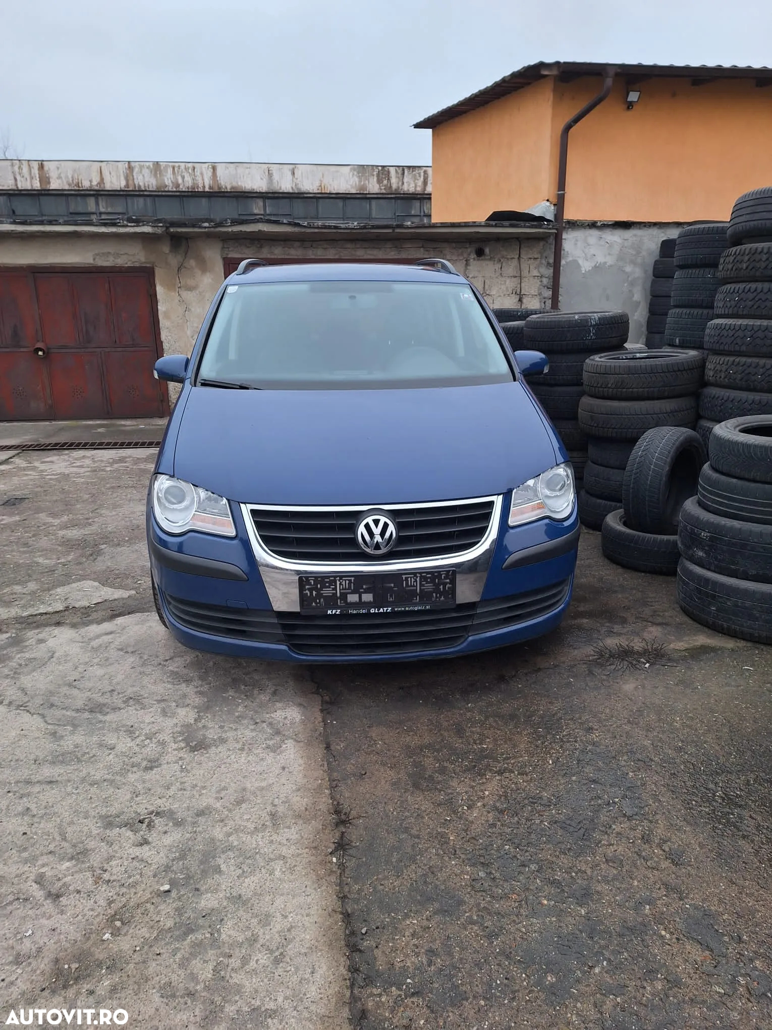 Volkswagen Touran 1.9 TDI Conceptline - 5